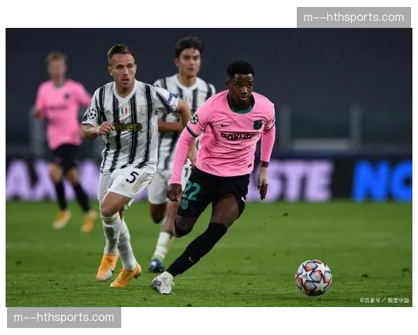 通讯：雨战中的坚守，记录格拉纳达球迷在球队保级关键战中的全程助威